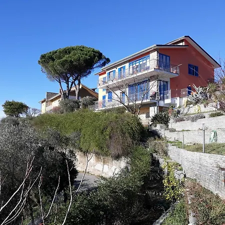 With 2 Bedrooms In Vezzano Ligure, With Wonderful Sea View,